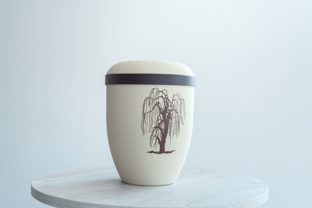 urne motif arbre