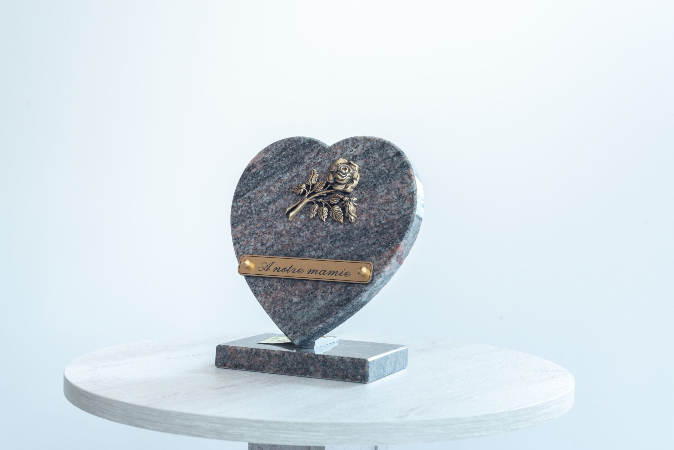 plaque granit fleur